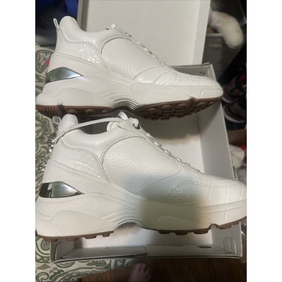 Michael Kors Katrina Wedge Optic White Size 9.5 New In Box - Picture 1 of 8